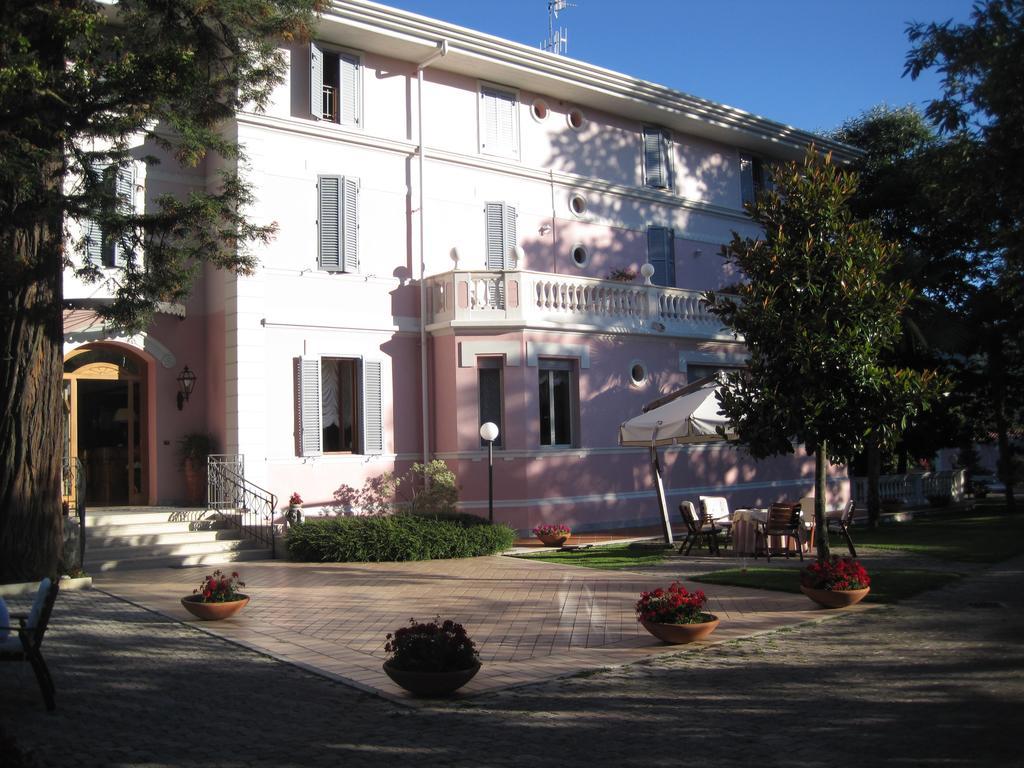 Hotel Gioia Garden Fiuggi Luaran gambar
