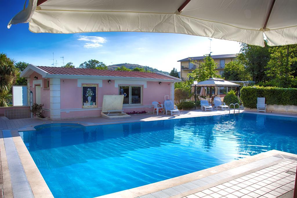 Hotel Gioia Garden Fiuggi Luaran gambar